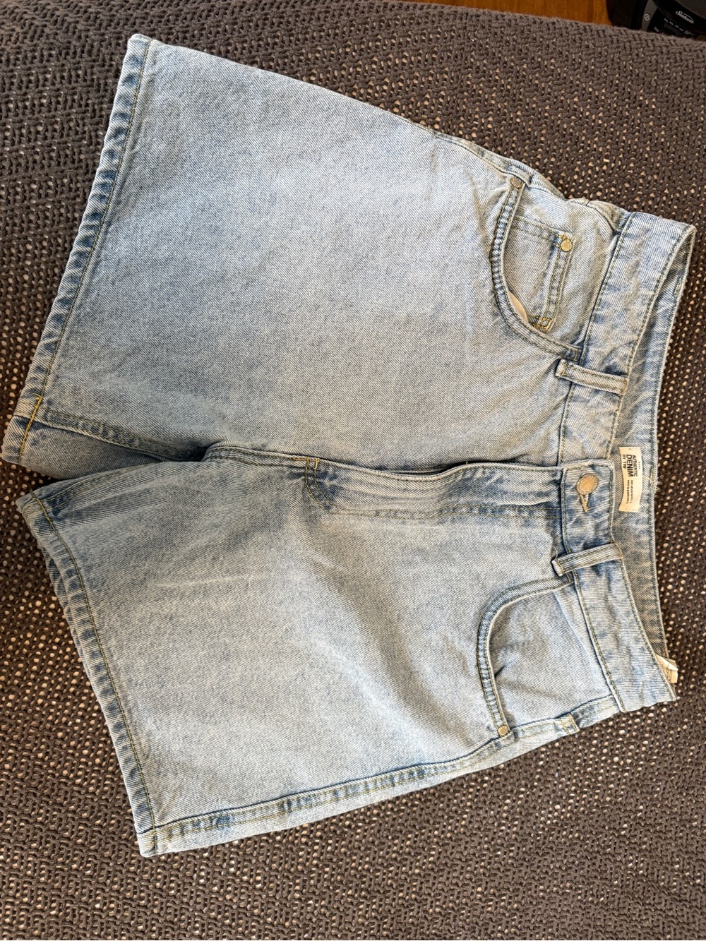 Zara Light Blue Boyfriend Denim Shorts